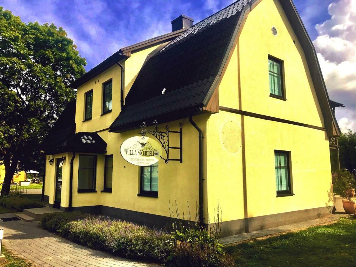 Villa Kertelhof Guesthouse แกร์ดลา ภายนอก รูปภาพ