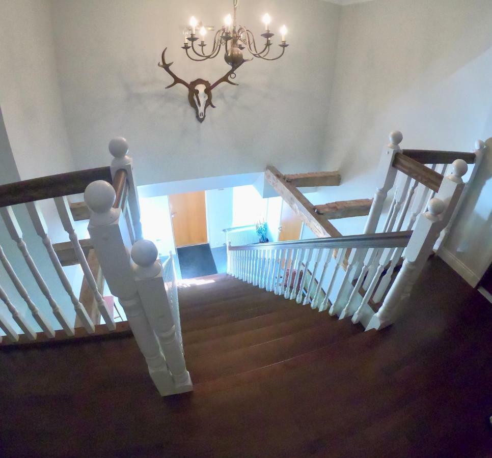 Villa Kertelhof Guesthouse แกร์ดลา ภายนอก รูปภาพ