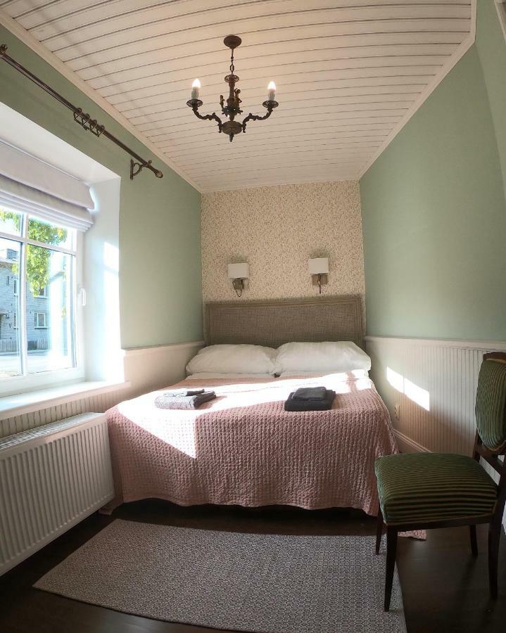 Villa Kertelhof Guesthouse แกร์ดลา ภายนอก รูปภาพ
